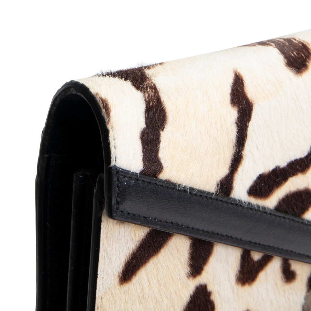 SAINT LAURENT Cassandra Medium Wallet on Chain / Crossbody