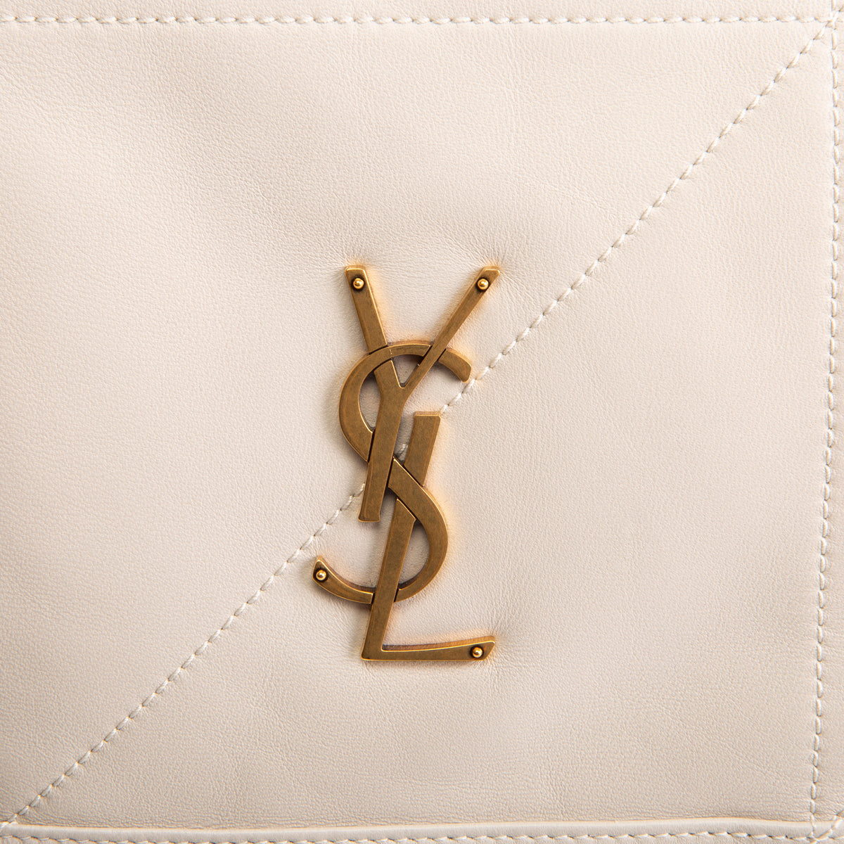 SAINT LAURENT Jamie Pochon 4.3 w/ Pouch - Ivory