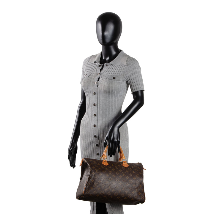 LOUIS VUITTON Vintage Monogram Speedy 35