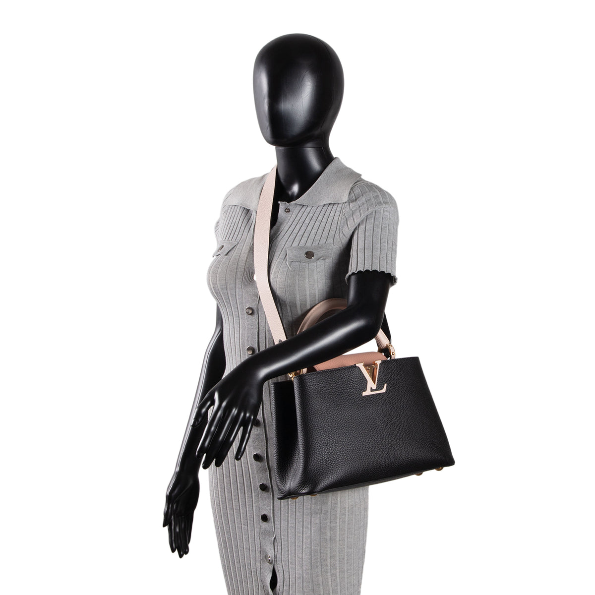 LOUIS VUITTON Capucines MM