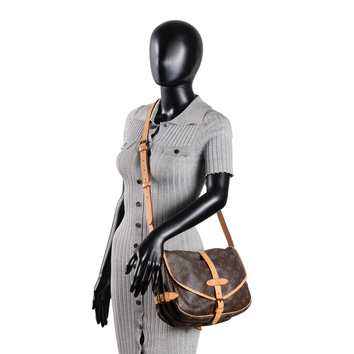 LOUIS VUITTON Vintage Monogram Saumur 30