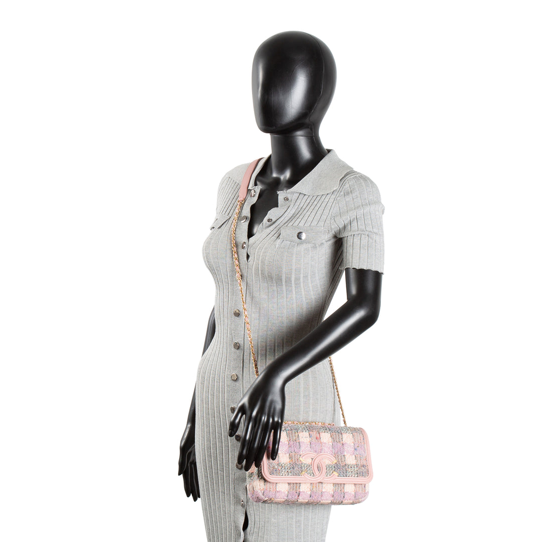 CHANEL Tweed Filigree Flap Bag - Pink
