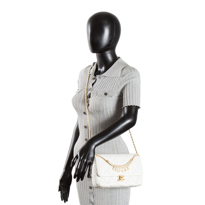 CHANEL CC Pearl Lambskin Quilted Flap Bag - Chalk White