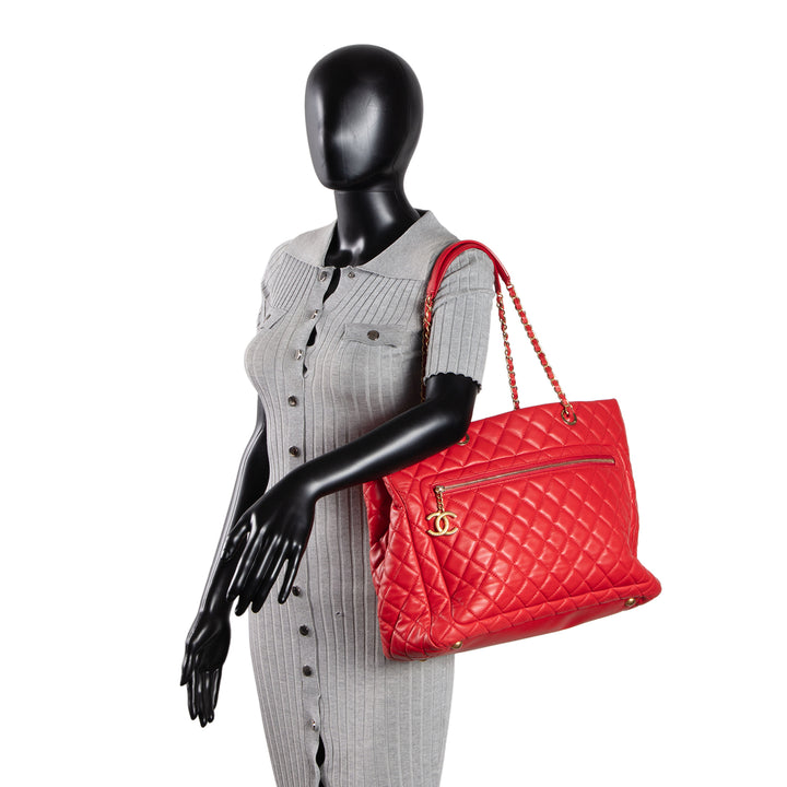 CHANEL Quilted CC Shoulder Tote- Red OUTLET FINAL SALE