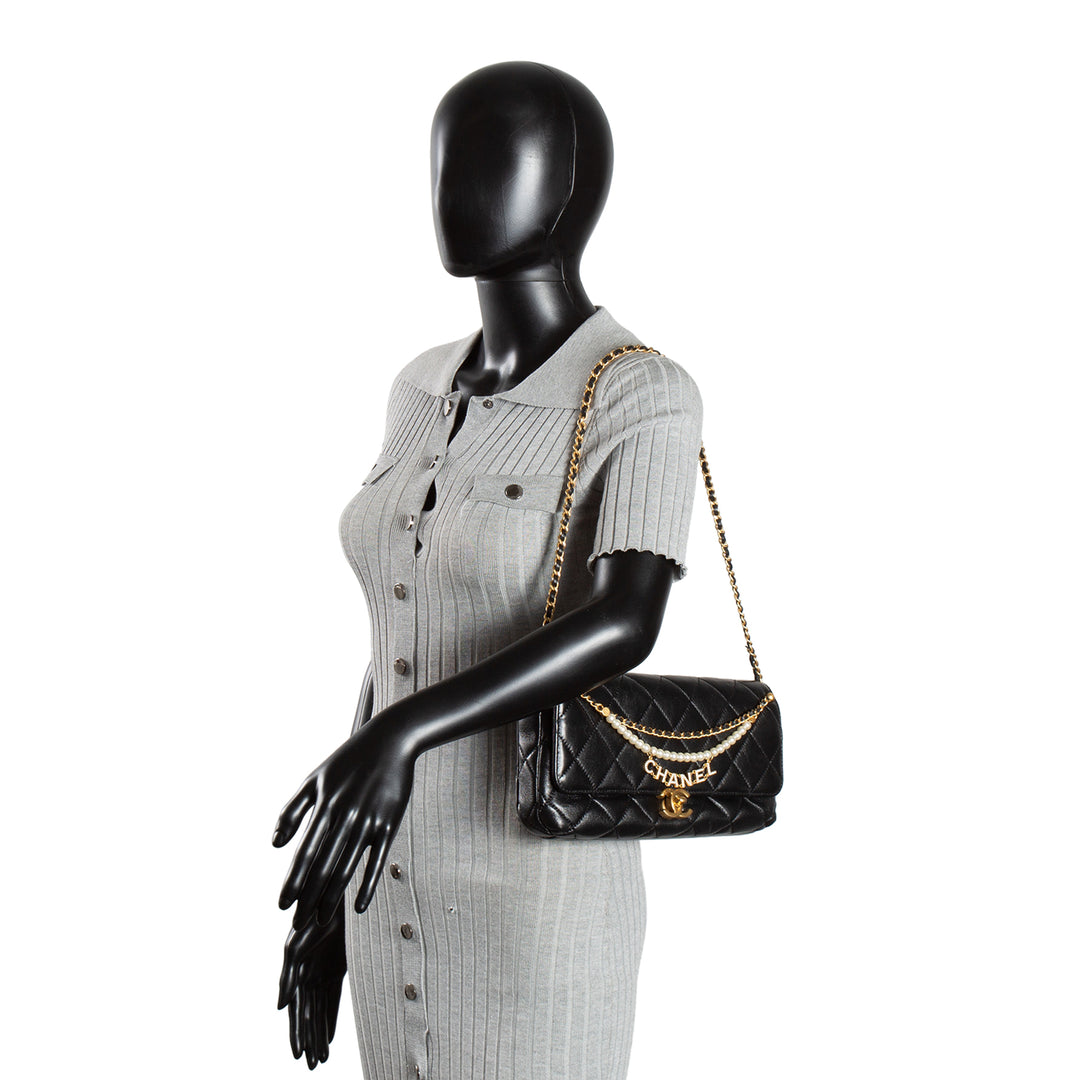 CHANEL Pearl Chain Flap Clutch - Black