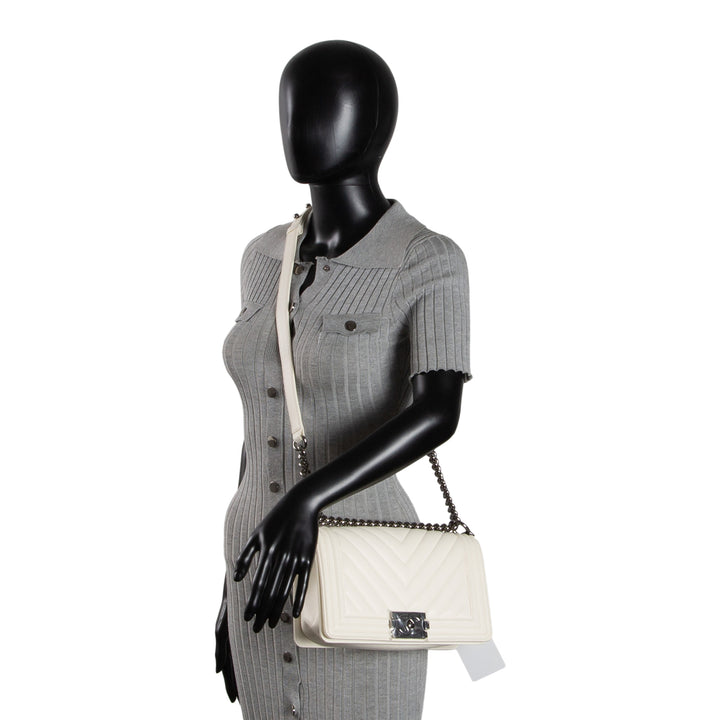 CHANEL Chevron Medium Boy Bag - Ivory
