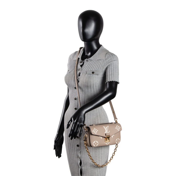LOUIS VUITTON Empreinte Monogram Giant Pochette Metis East West