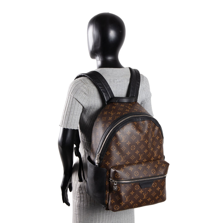 LOUIS VUITTON Discovery Backpack - Monogram