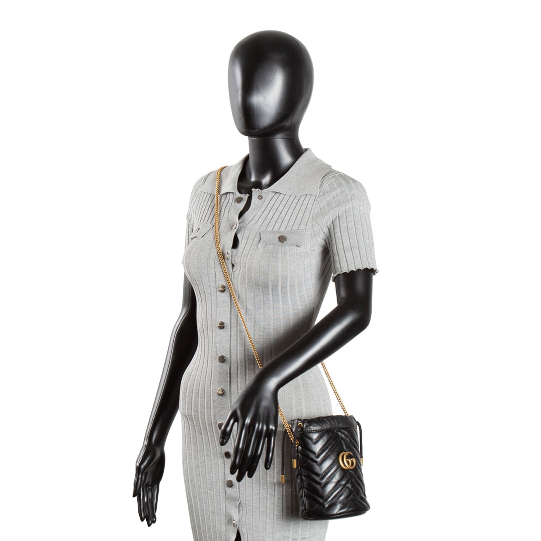 GUCCI GG Marmont Small Bucket Bag - Black