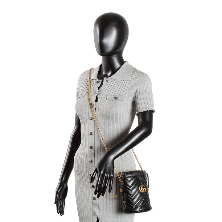 GUCCI GG Marmont Small Bucket Bag - Black
