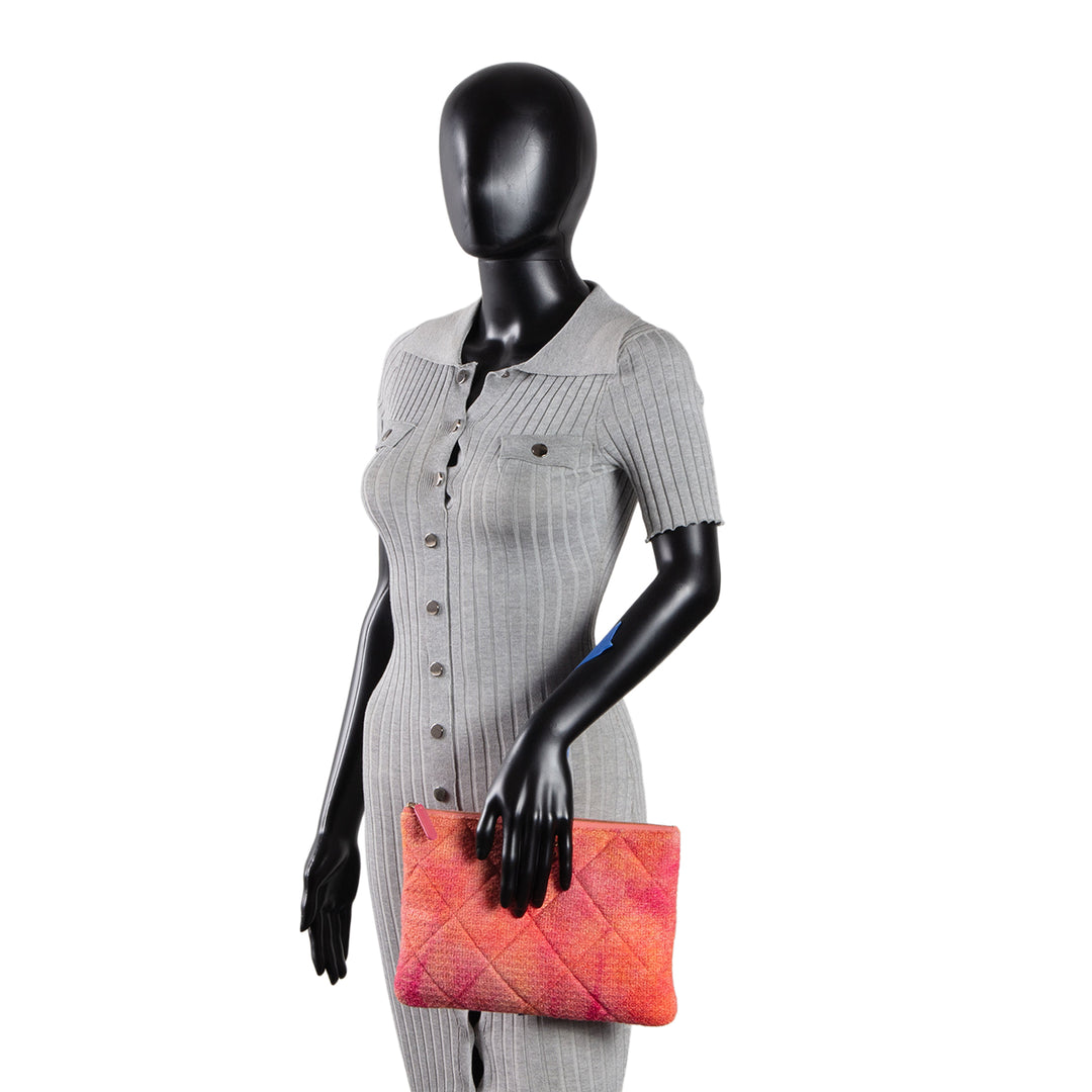 CHANEL Tweed Chanel 19 Cosmetic Case - Coral/Pink