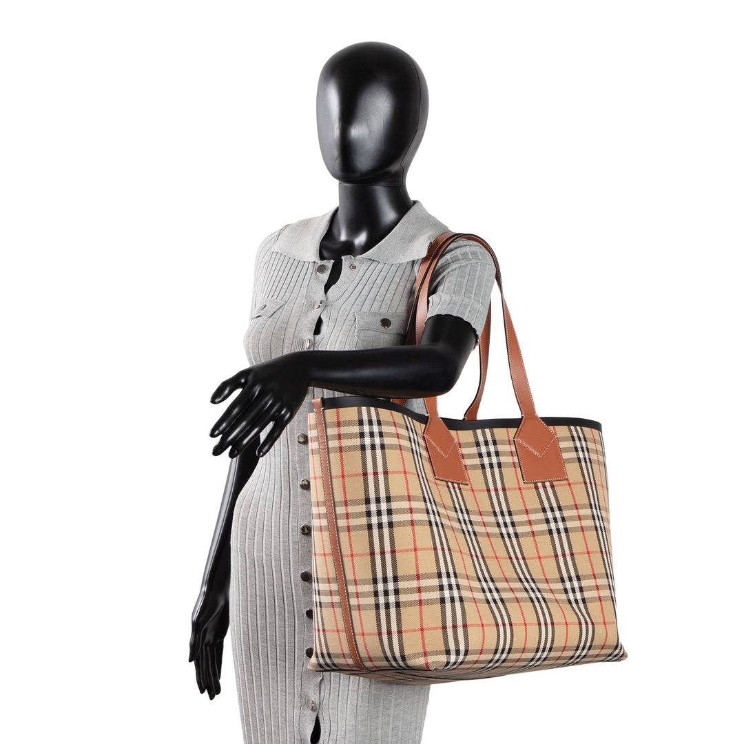 BURBERRY Large London Tote