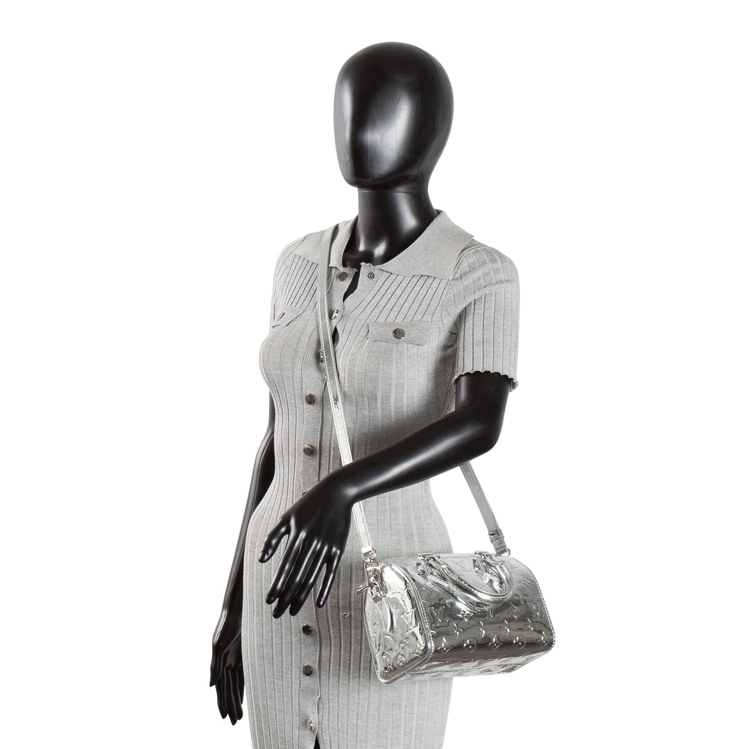 LOUIS VUITTON Monogram Miroir Speedy Bandouliere 20 - Metallic Silver