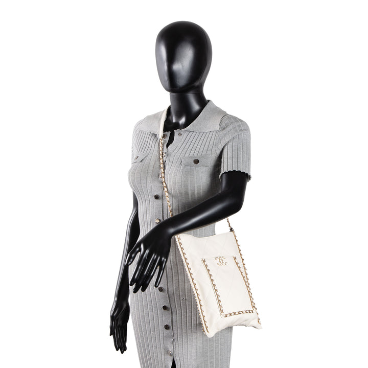 CHANEL Flat Shopping Tote