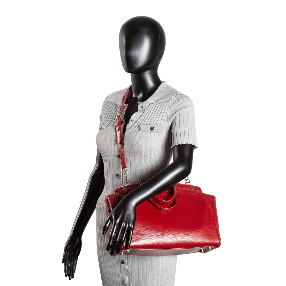 LOUIS VUITTON Epi Brea MM Shoulder Bag - Raspberry Red