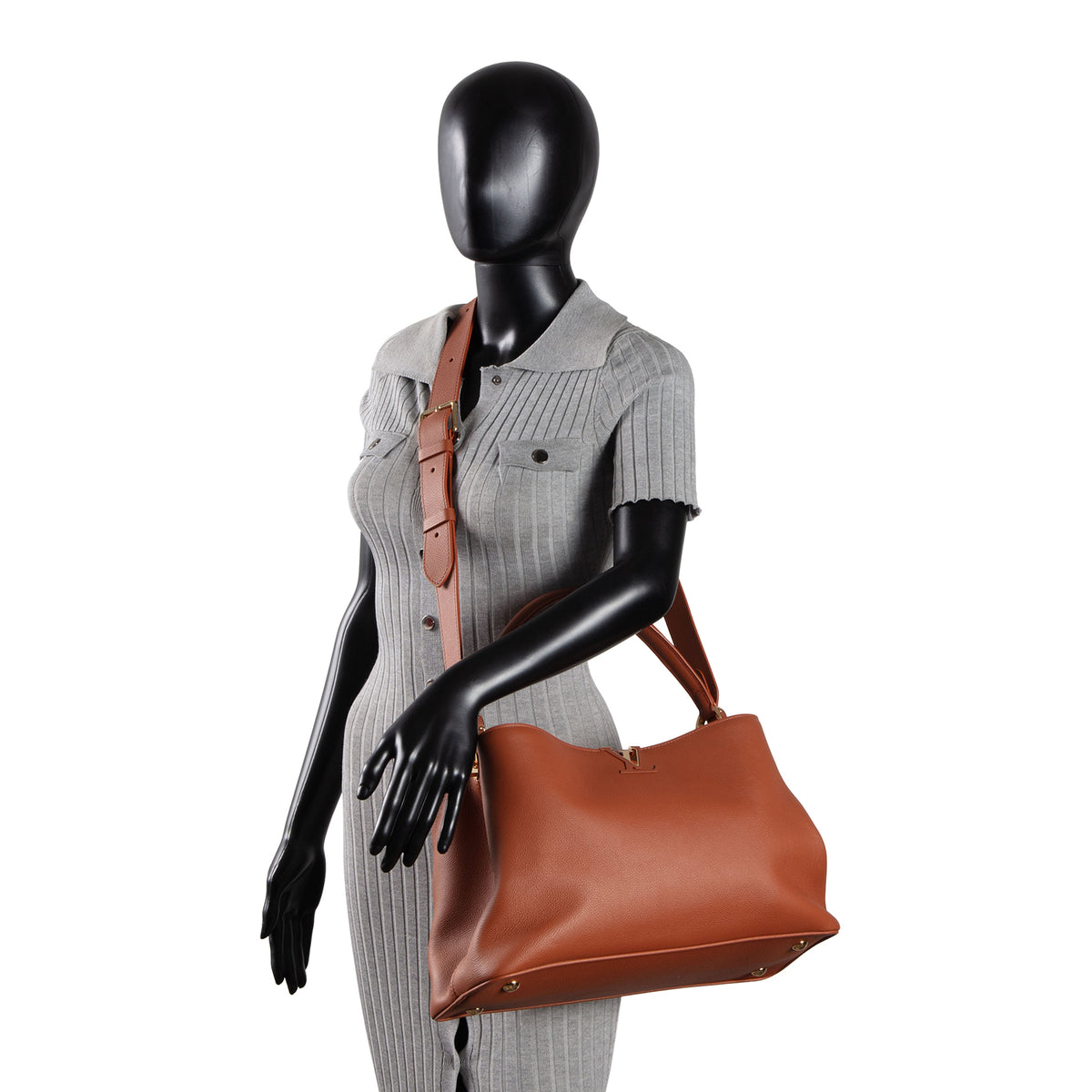 LOUIS VUITTON Capucines GM Souple