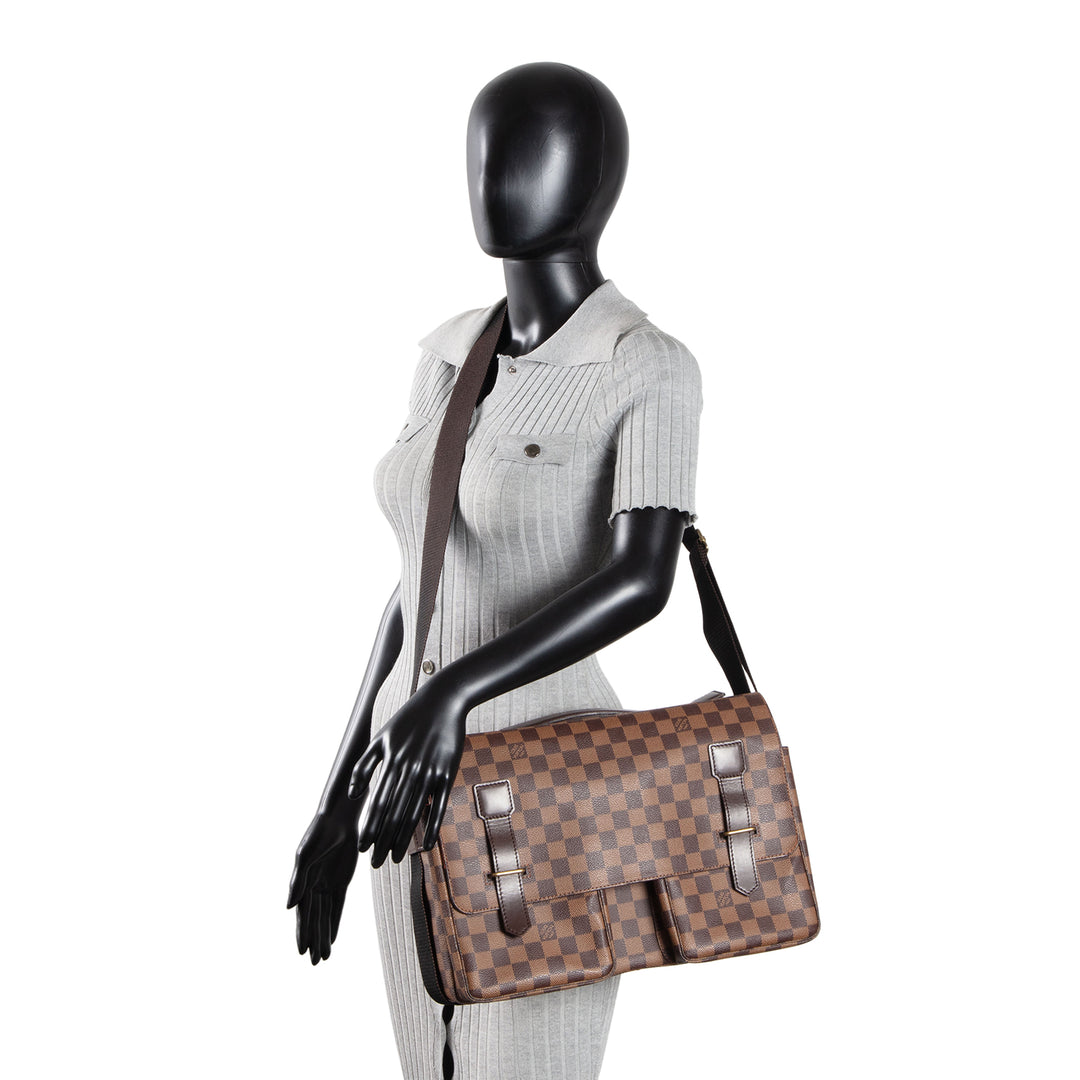 LOUIS VUITTON Damier Ebene Broadway Messenger Bag MM