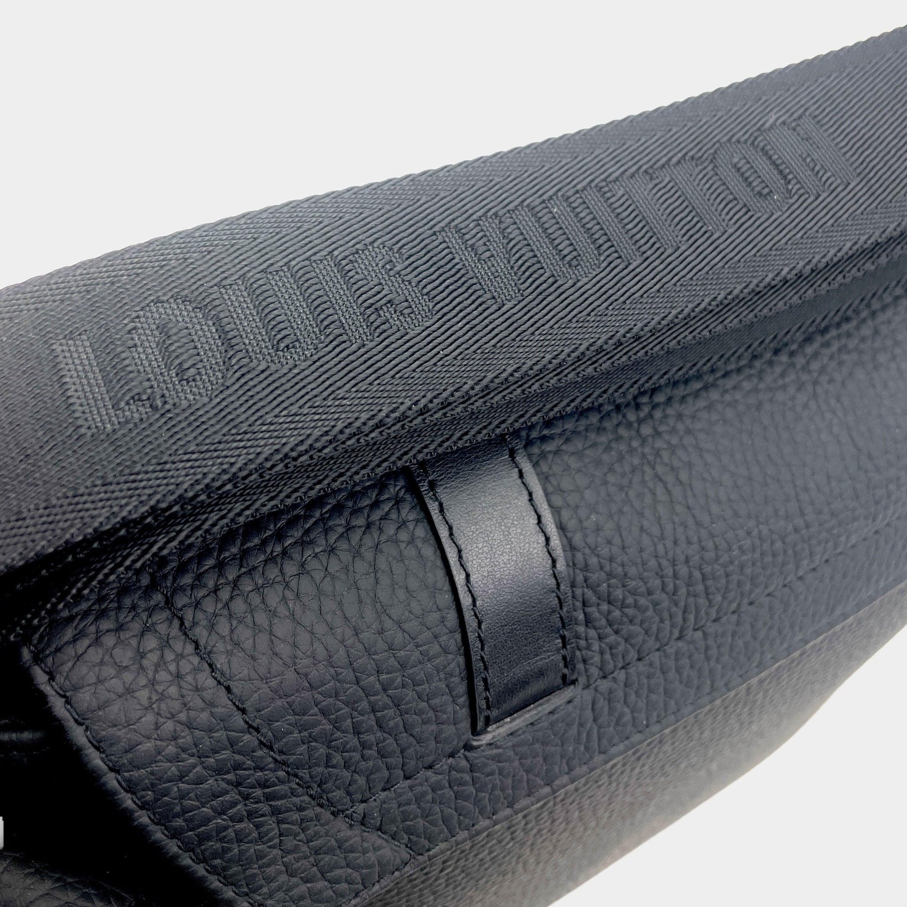 Authenticated Used Louis Vuitton M58475 Christopher Shoulder Bag Taurillon Leather  Men's 