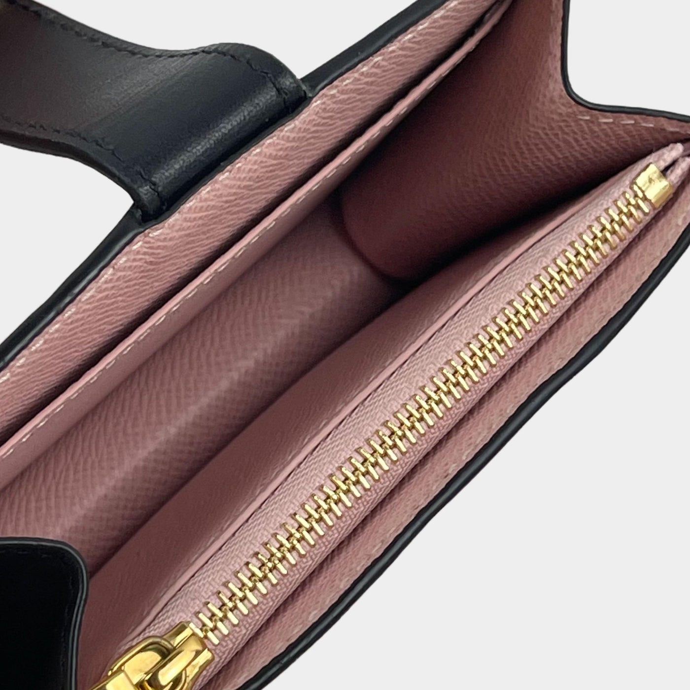 Louis Vuitton Trunk Multicartes Card Holder Black Epi – ＬＯＶＥＬＯＴＳＬＵＸＵＲＹ